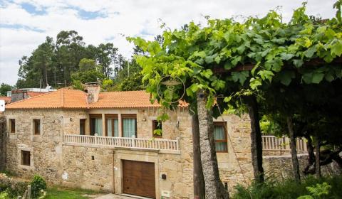 Encantadora casa rural de piedra totalmente reformada, en Valenca do Miño